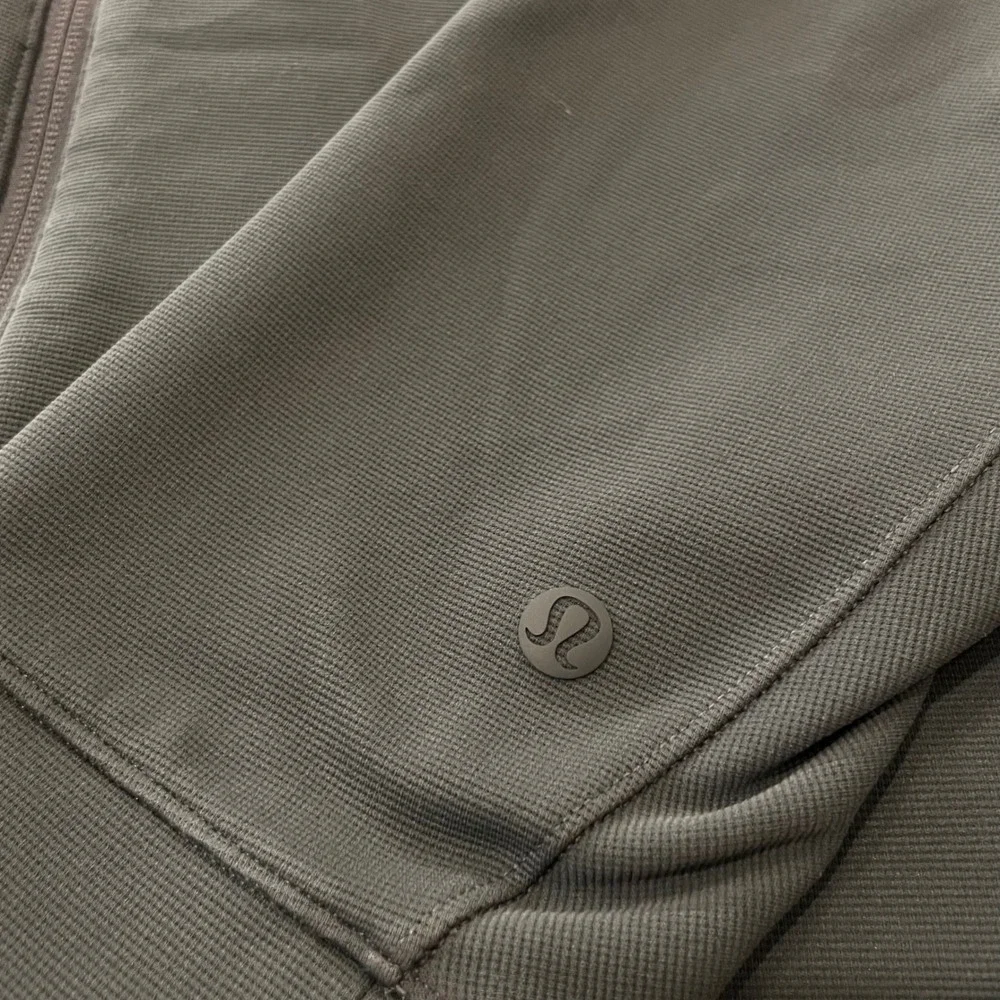 lululemon athletica fading elbows